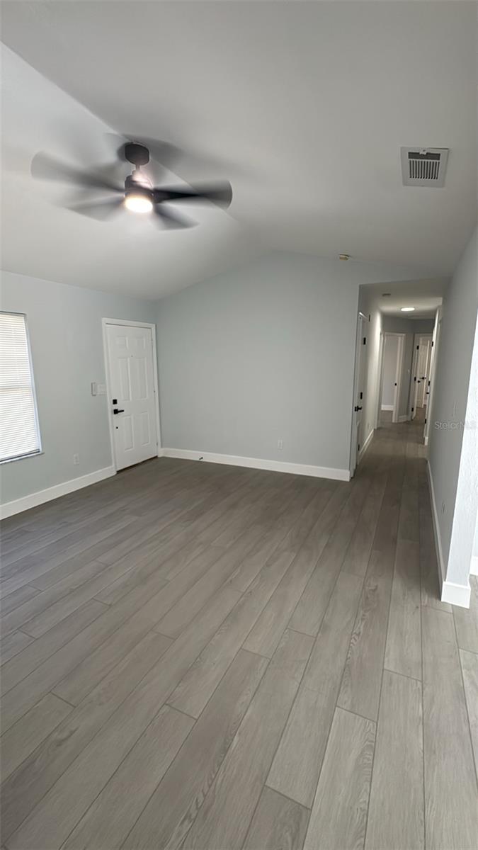 Image 4 of 14 For 202 14th Place