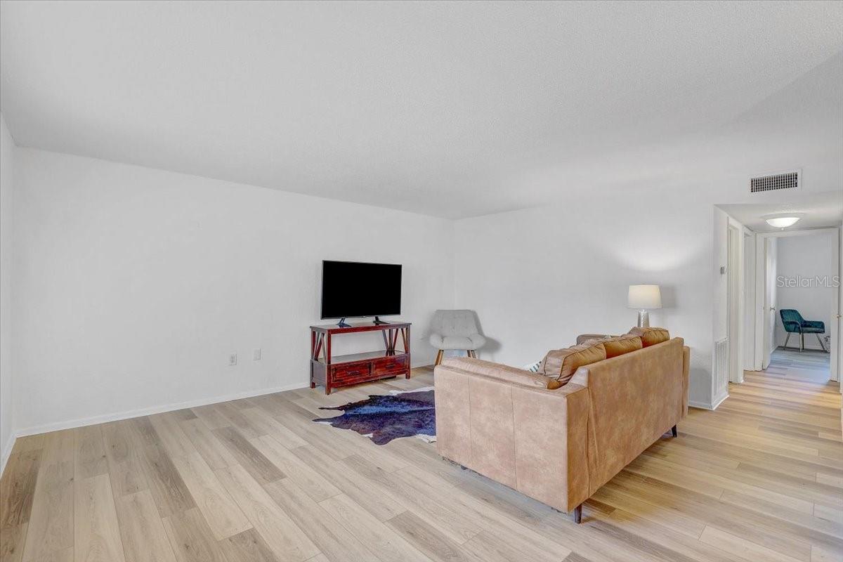 Image 10 of 42 For 350 79th Avenue N 204