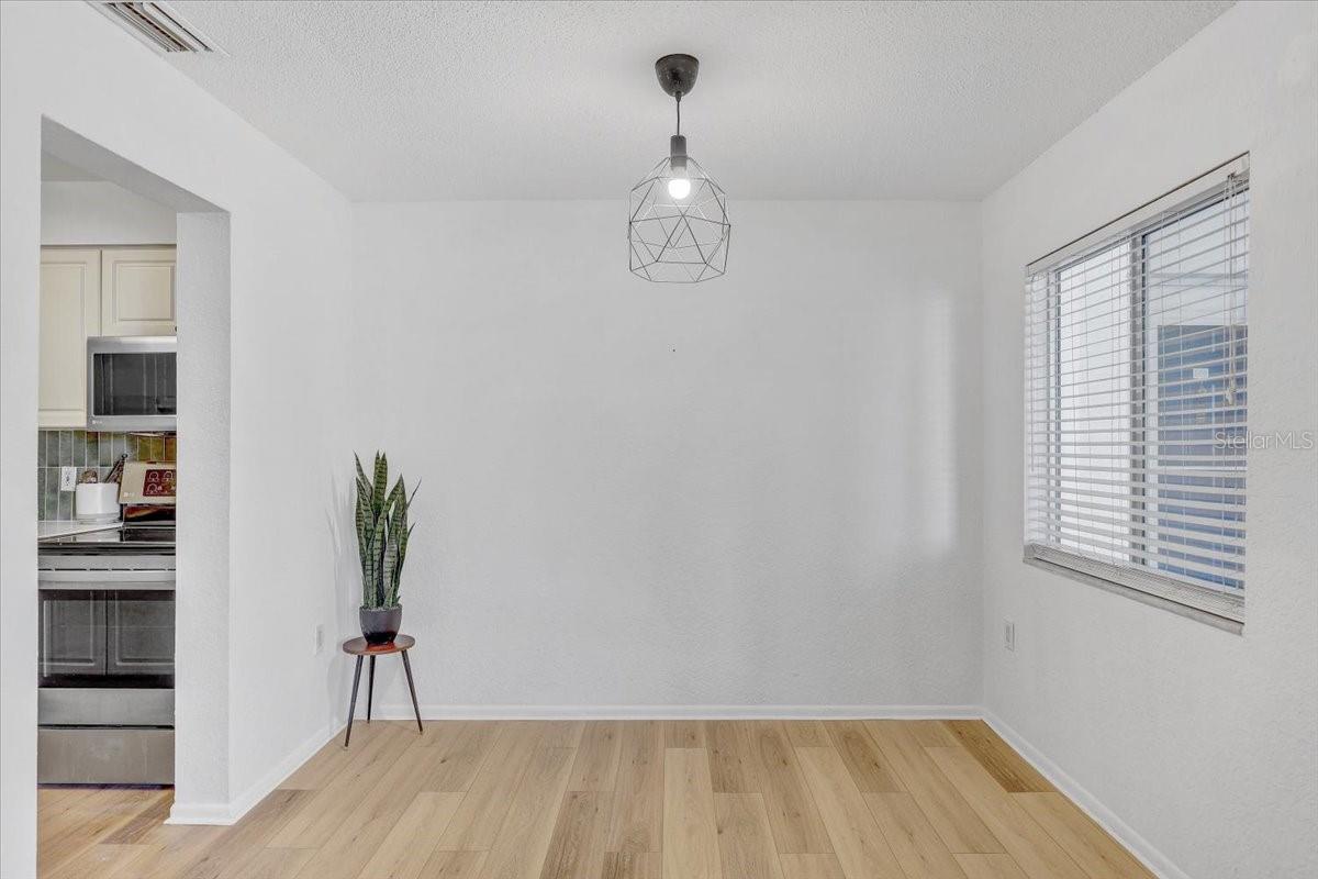 Image 11 of 42 For 350 79th Avenue N 204
