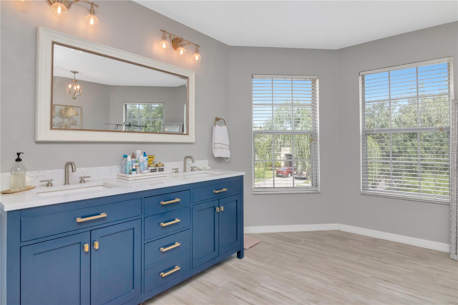 Listing photo id 15 for 10529 Coral Key Avenue