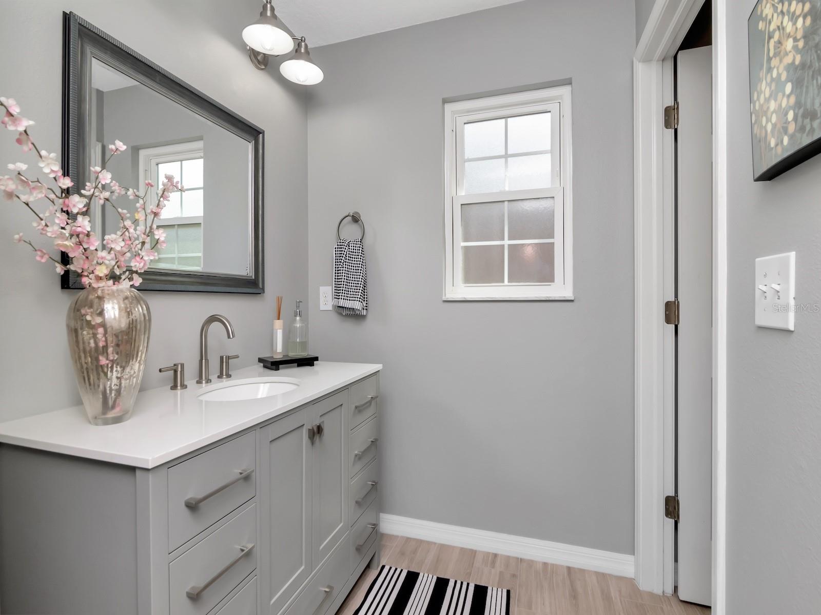 Listing photo id 18 for 10529 Coral Key Avenue