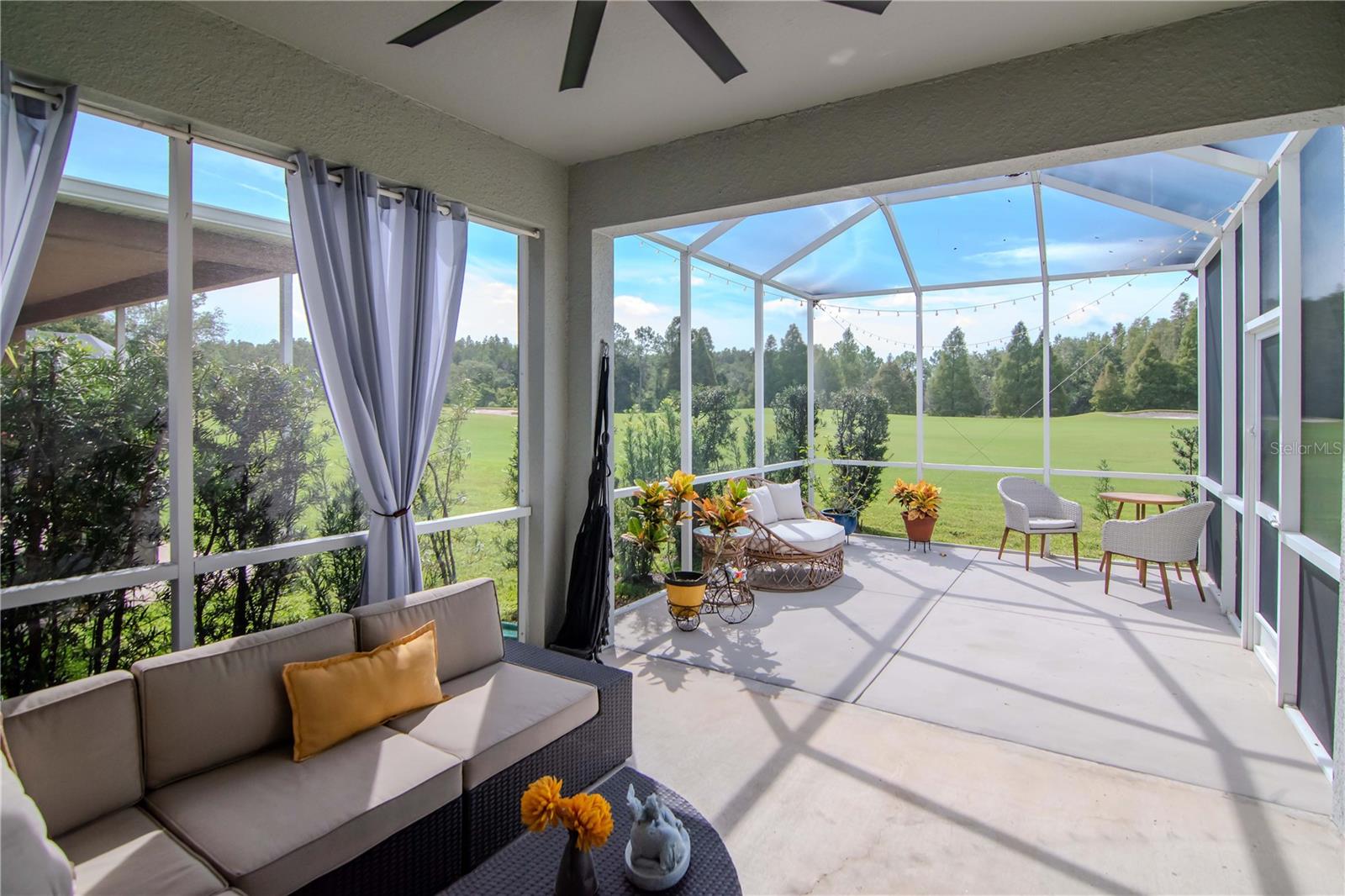 Listing photo id 23 for 10529 Coral Key Avenue
