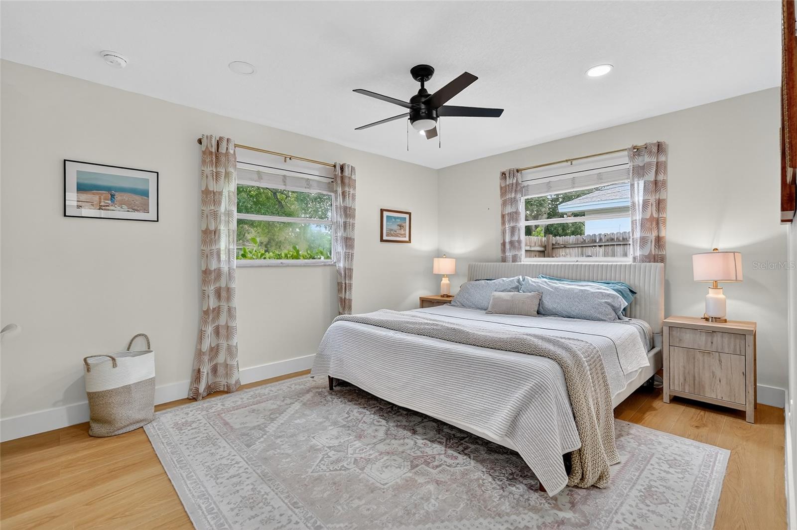 Image 12 of 34 For 681 72nd Avenue N