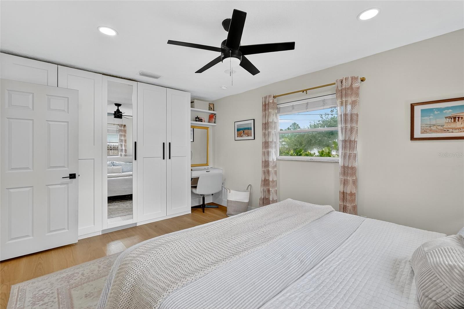 Image 13 of 34 For 681 72nd Avenue N