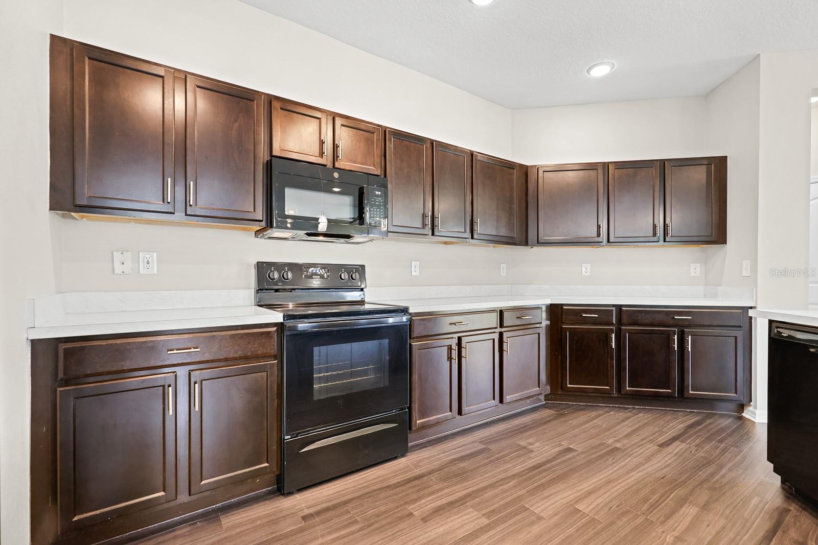 Image 7 of 29 For 10628 Massimo Drive