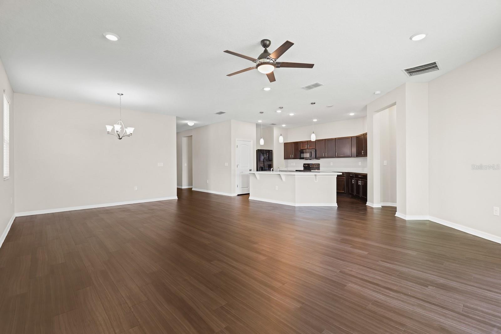 Image 9 of 29 For 10628 Massimo Drive