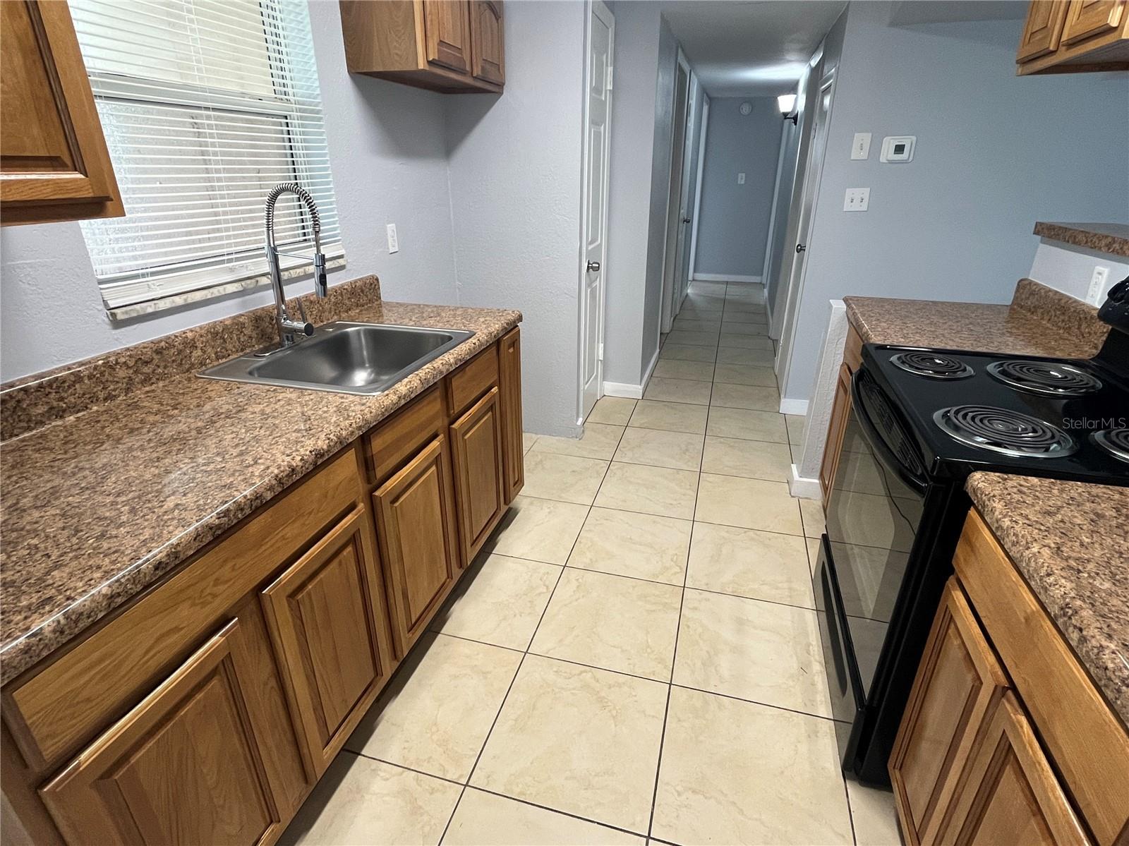 Image 5 of 10 For 2800 36th Avenue N