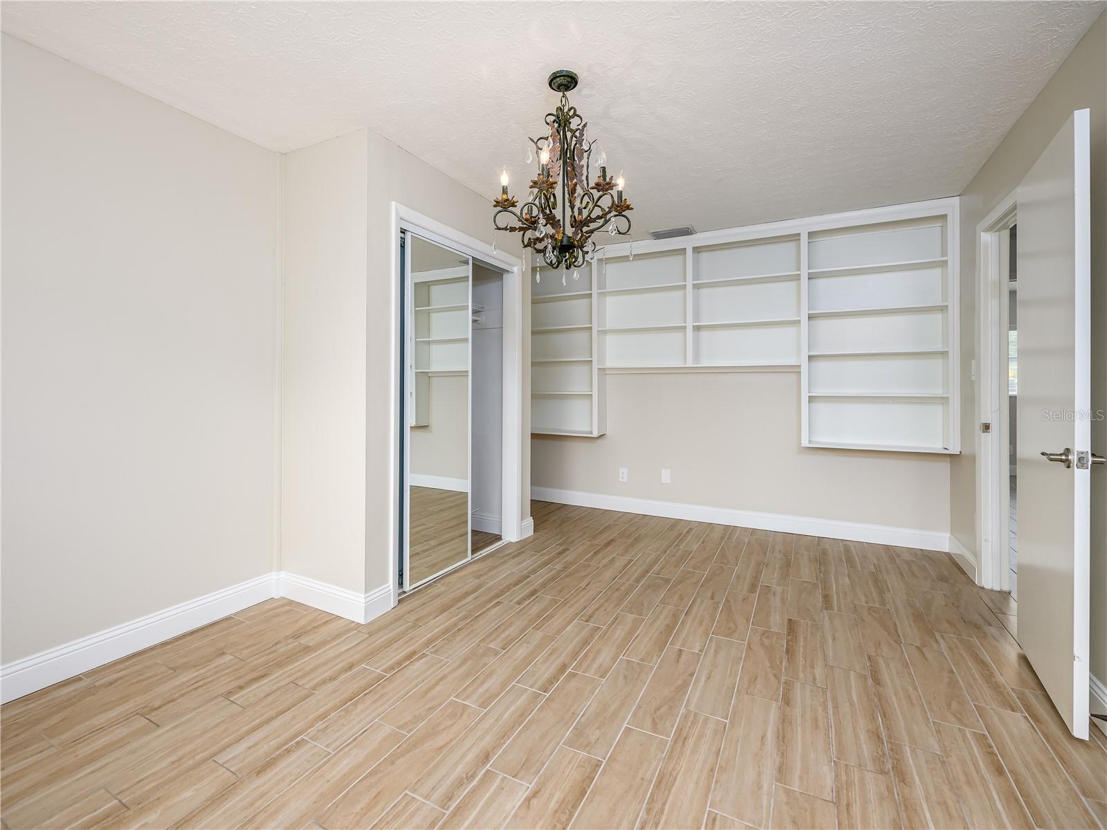 Image 15 of 49 For 14605 Brentwood Lane