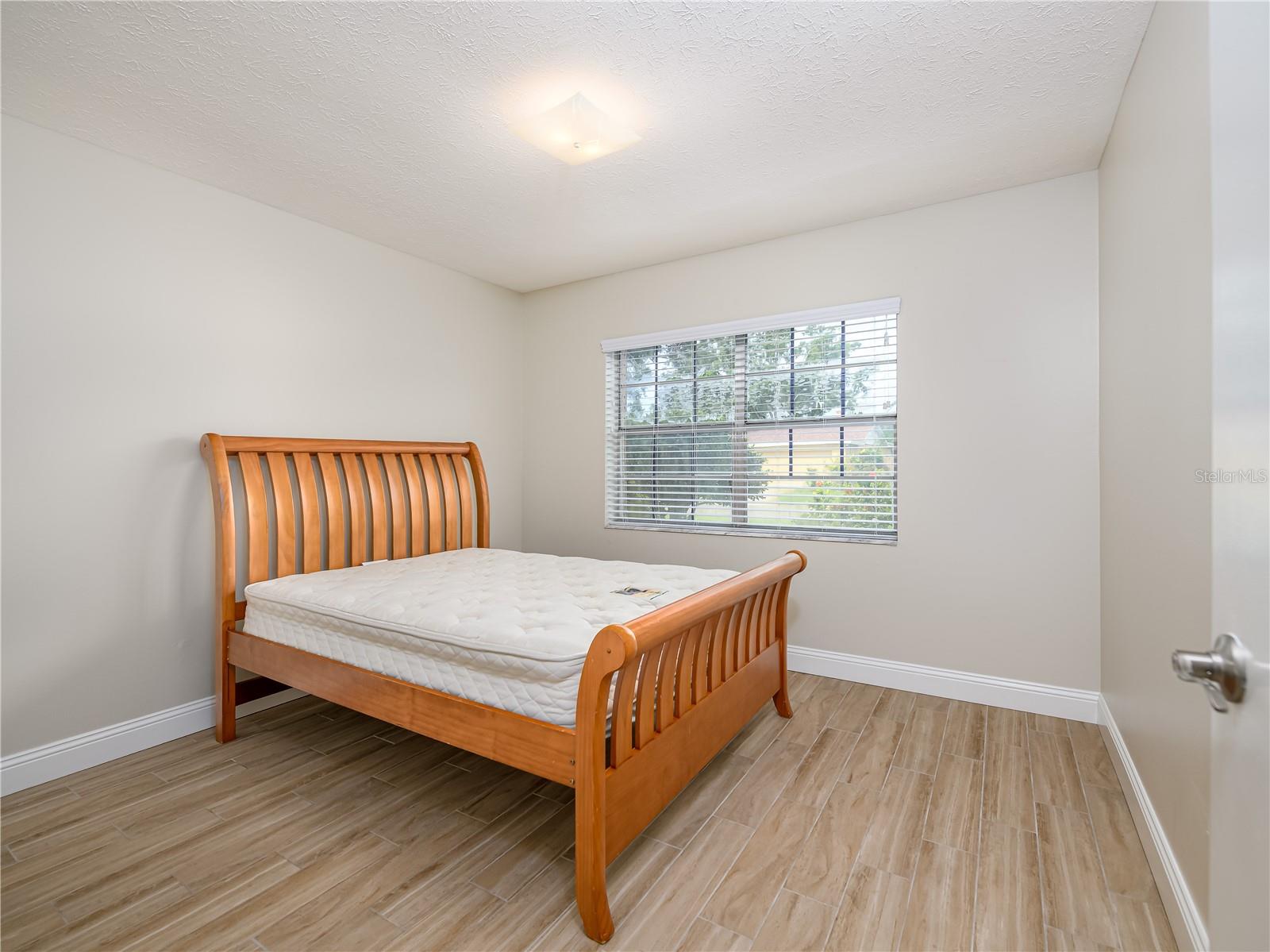 Image 23 of 49 For 14605 Brentwood Lane