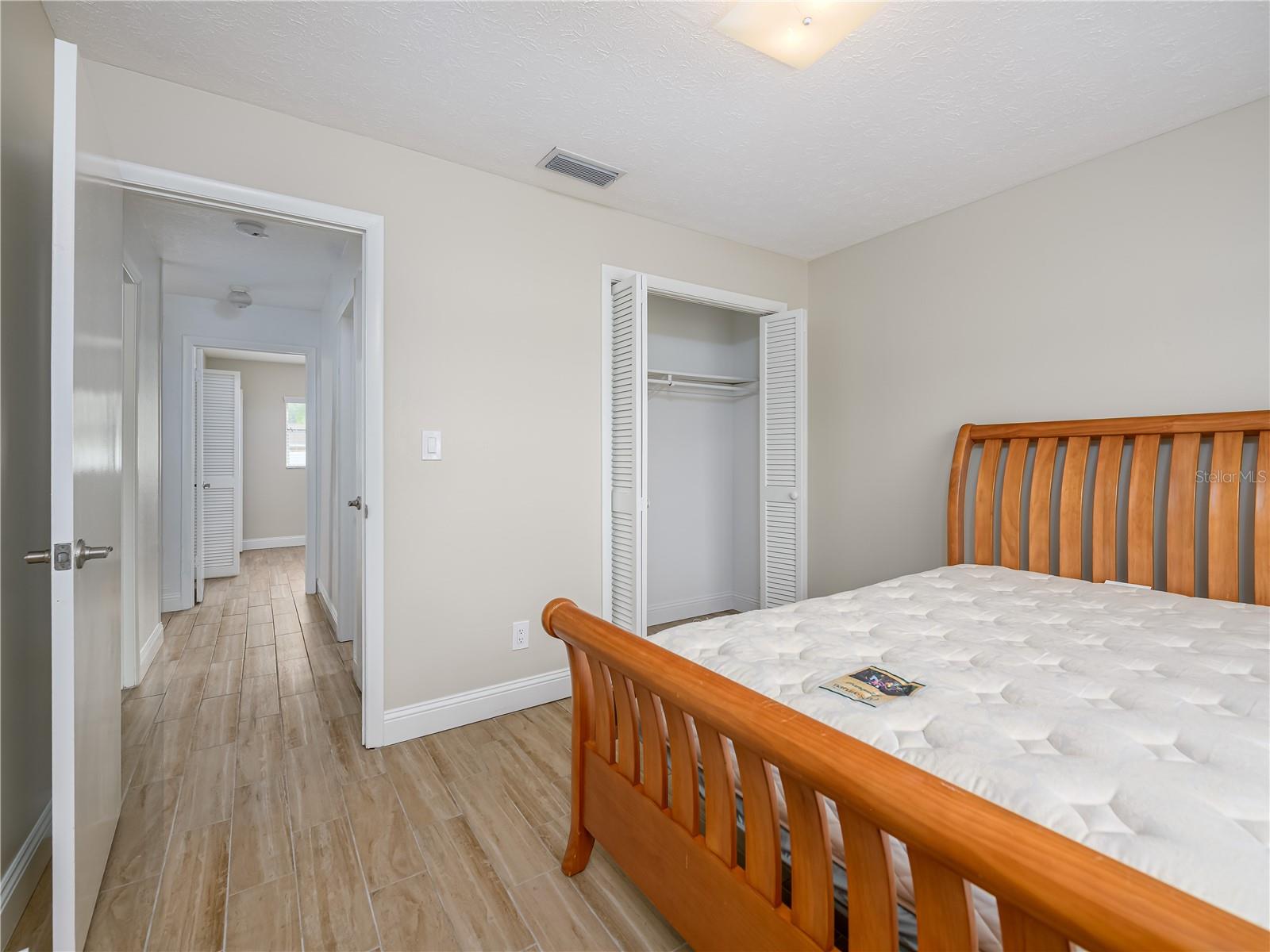 Image 24 of 49 For 14605 Brentwood Lane