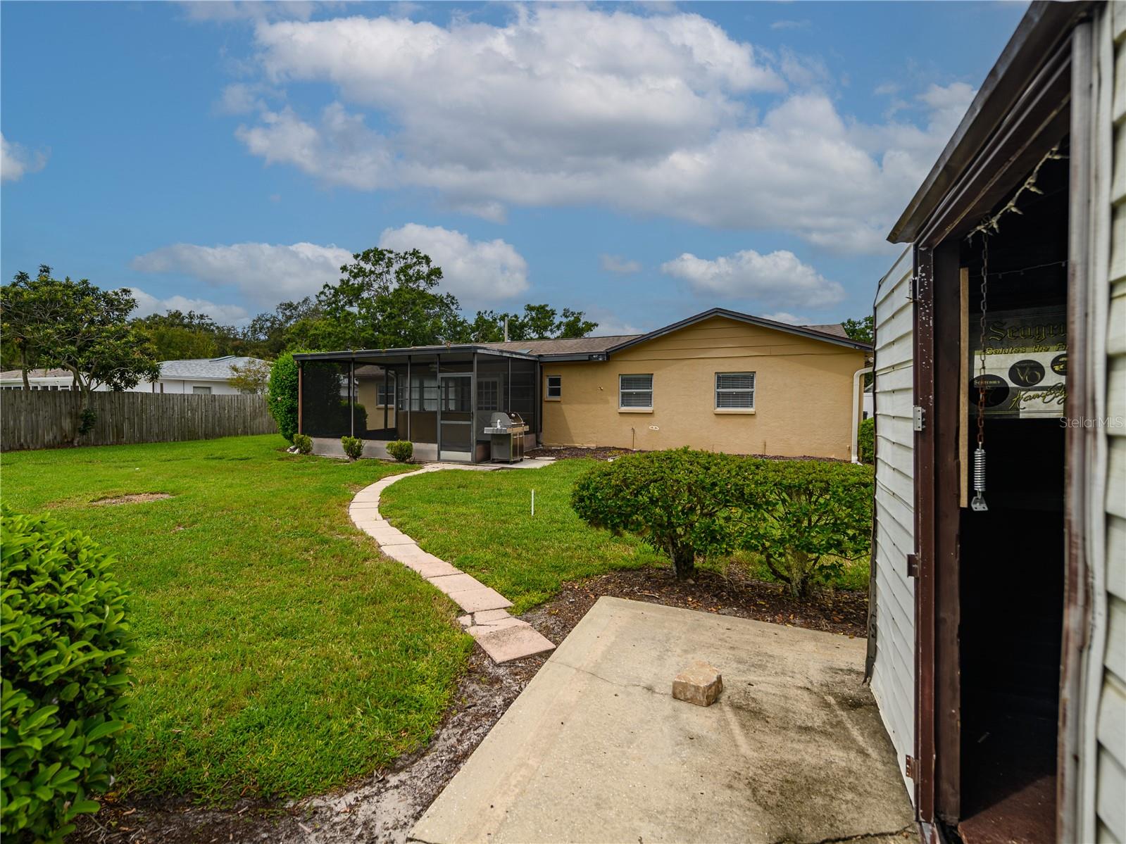 Image 37 of 49 For 14605 Brentwood Lane