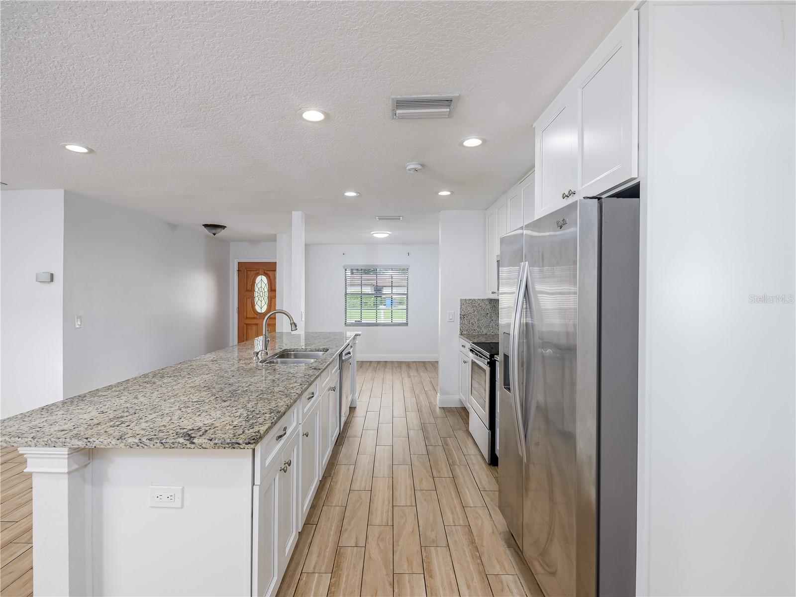 Image 4 of 49 For 14605 Brentwood Lane