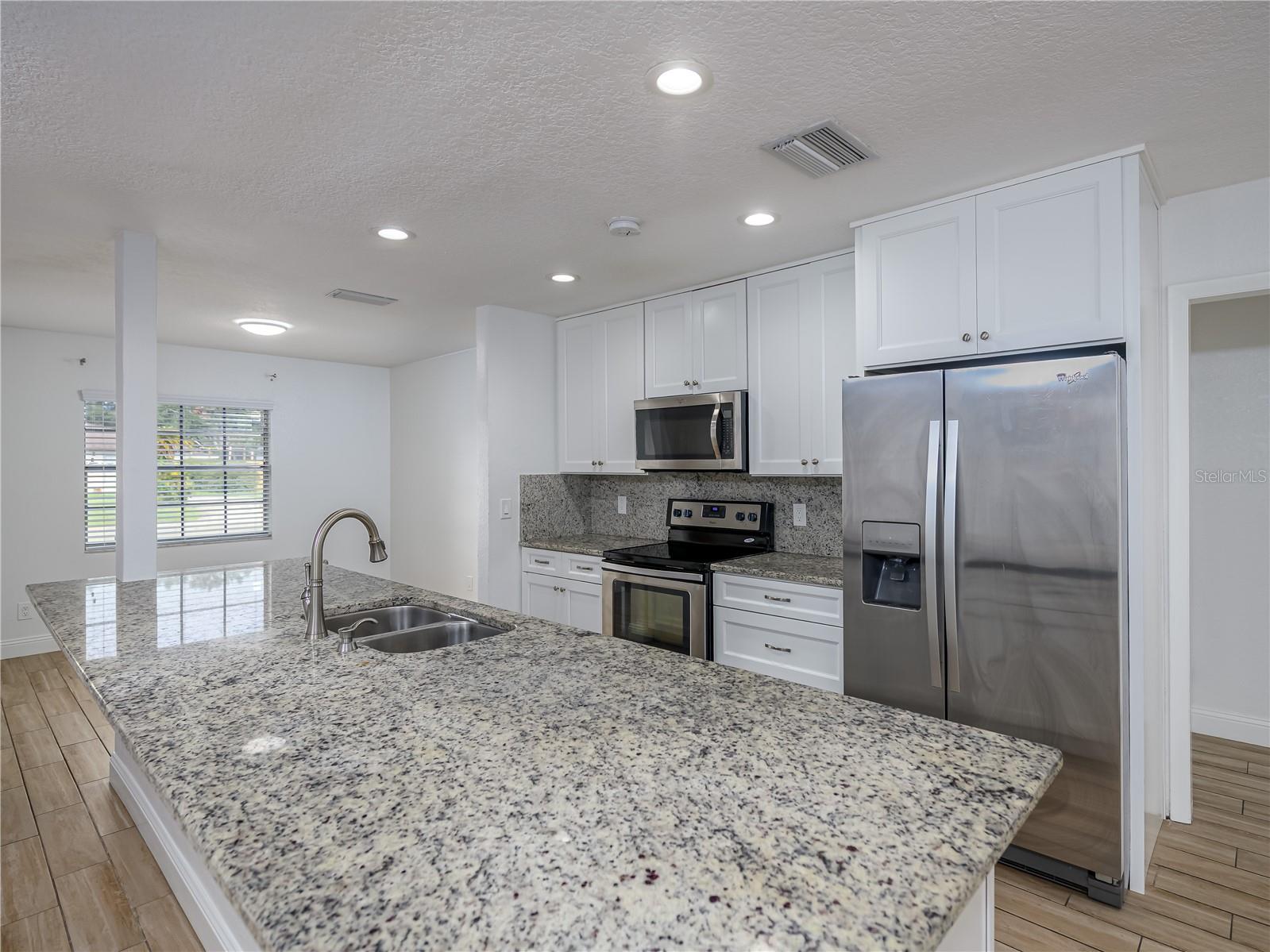 Image 5 of 49 For 14605 Brentwood Lane
