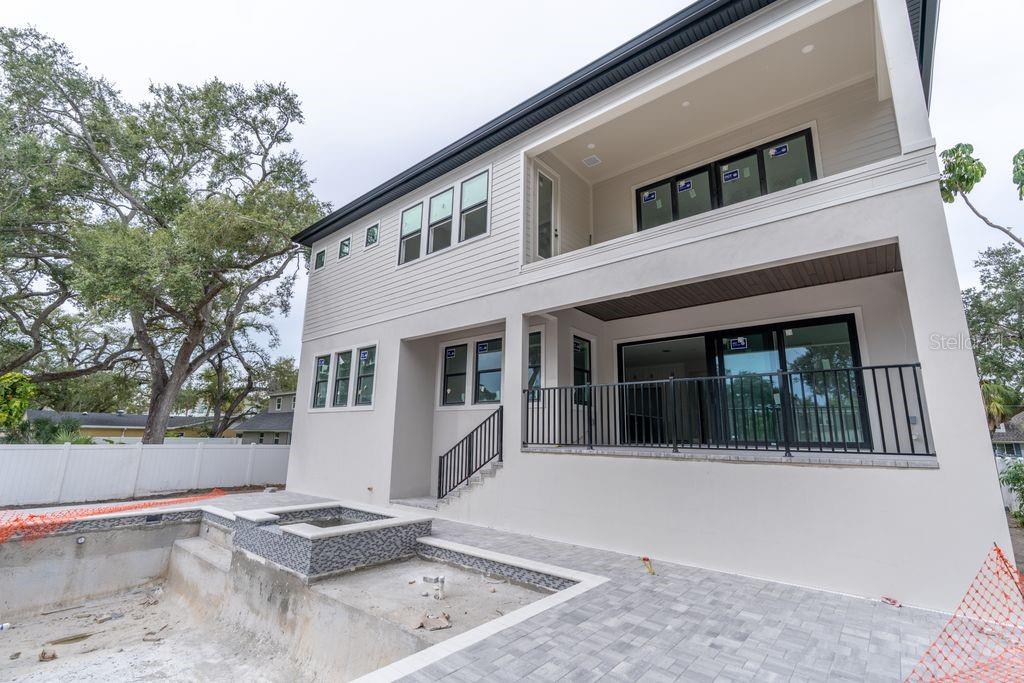 Listing photo id 10 for 4712 Clear Avenue