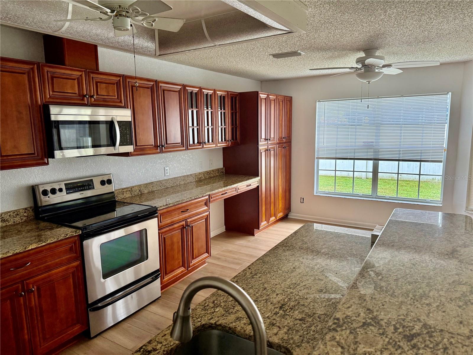 Image 5 of 17 For 4523 County Breeze Drive