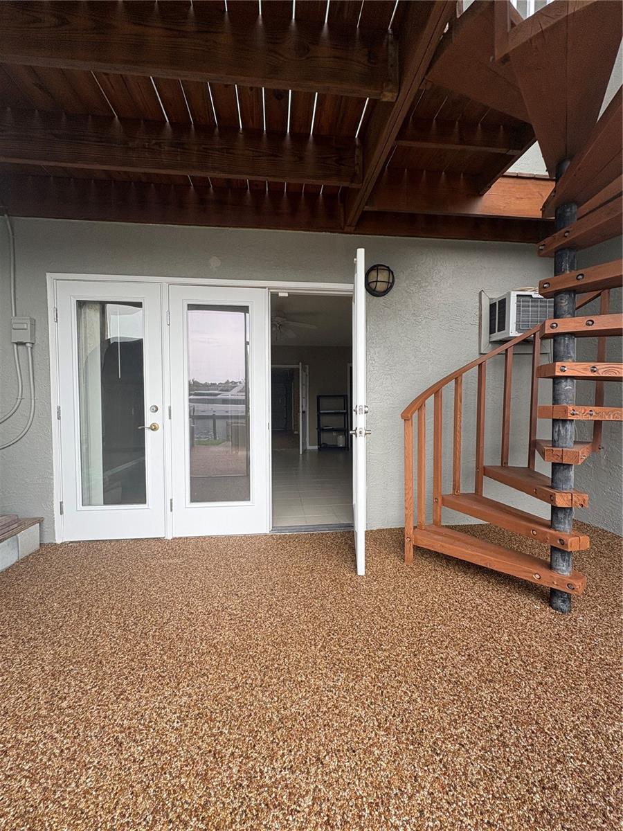 Image 27 of 27 For 737 Pinellas Bayway S 111