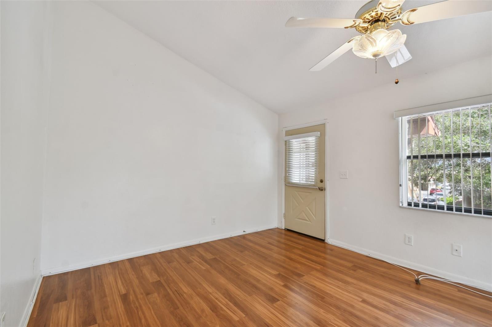 Image 22 of 50 For 8423 Seminole Blvd  204