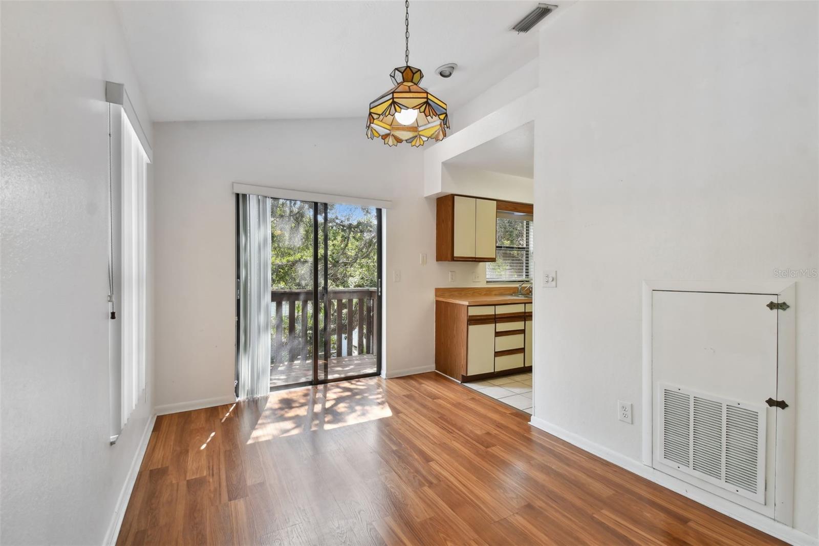 Image 24 of 50 For 8423 Seminole Blvd  204