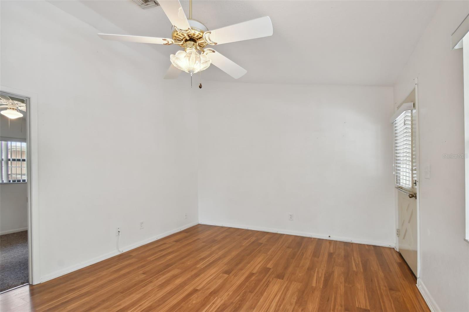 Image 26 of 50 For 8423 Seminole Blvd  204