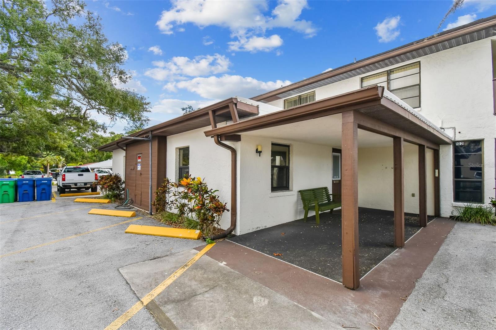 Image 3 of 50 For 8423 Seminole Blvd  204