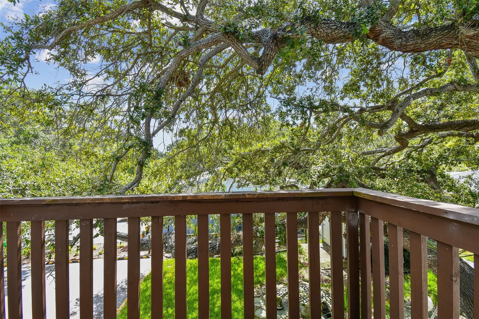 Image 44 of 50 For 8423 Seminole Blvd  204