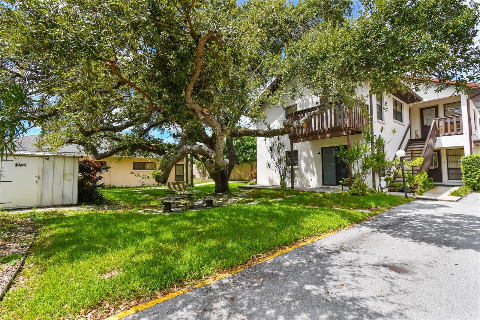 Image 47 of 50 For 8423 Seminole Blvd  204