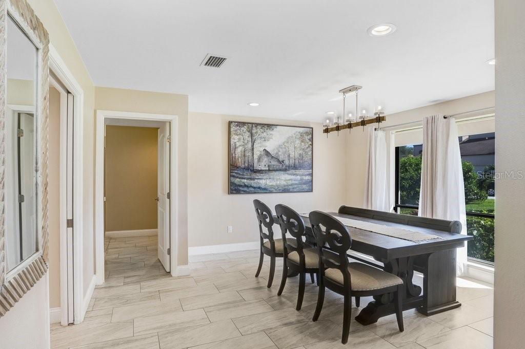 Image 22 of 46 For 2486 Indian Trail E
