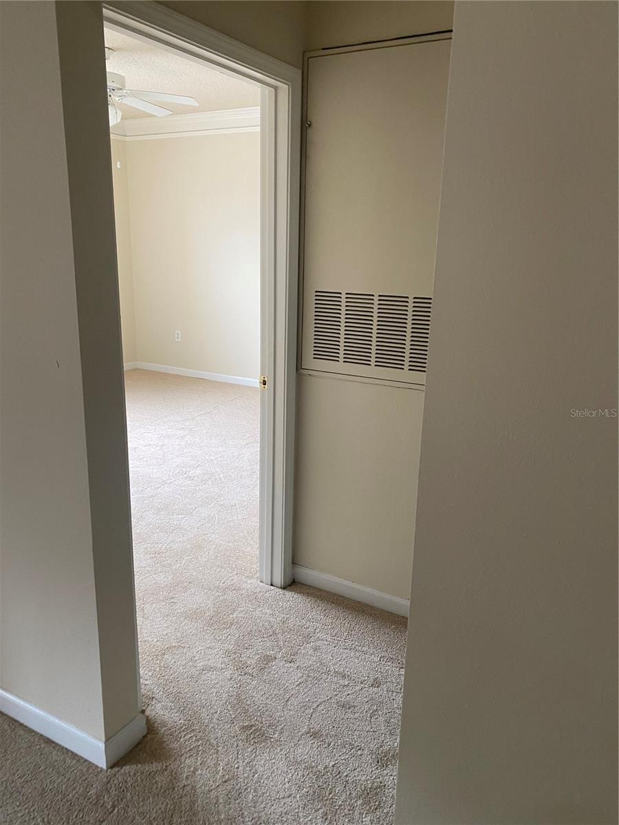 Image 6 of 19 For 18015 Villa Creek Drive 18015