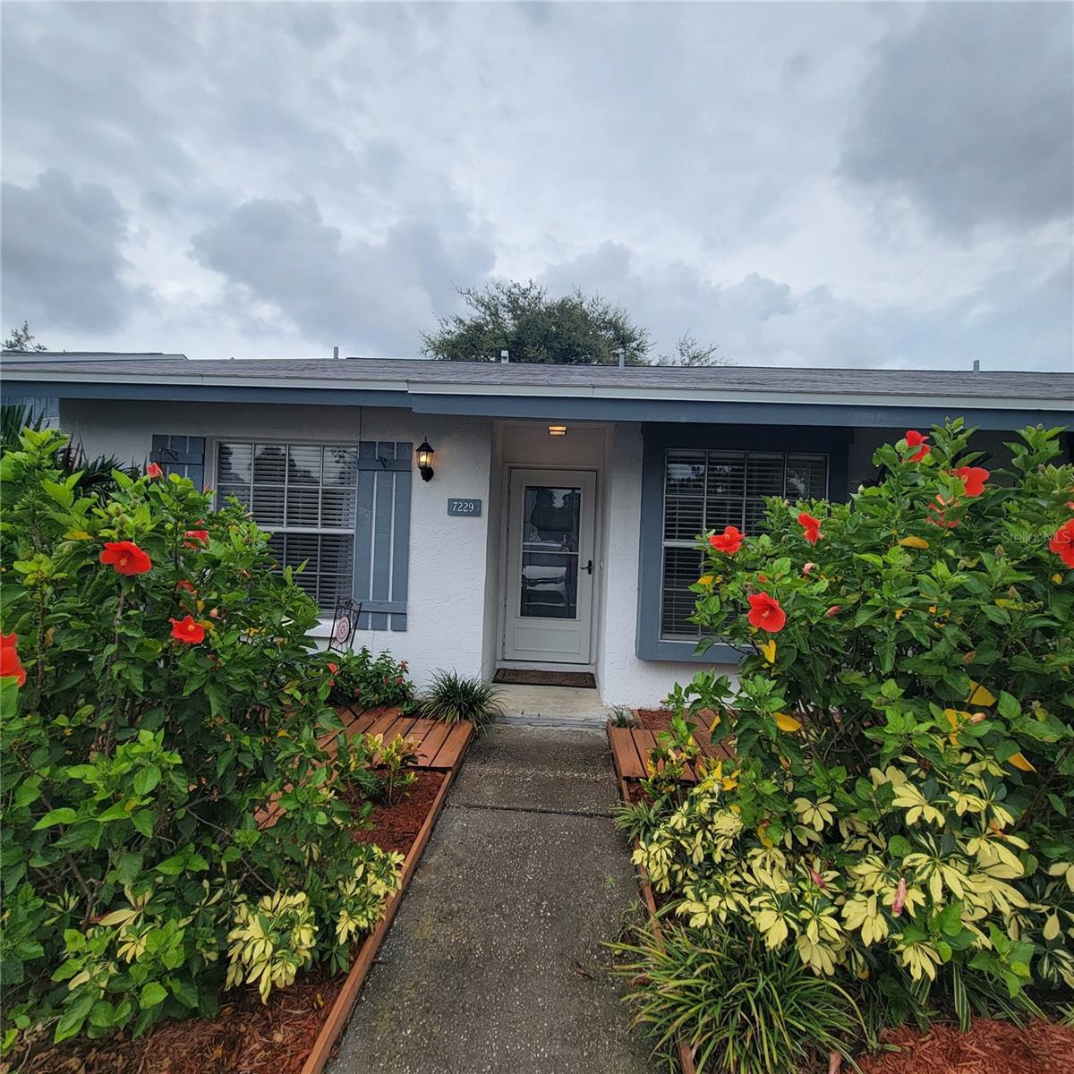 Details for 7229 Parkside Villas Drive, ST PETERSBURG, FL 33709