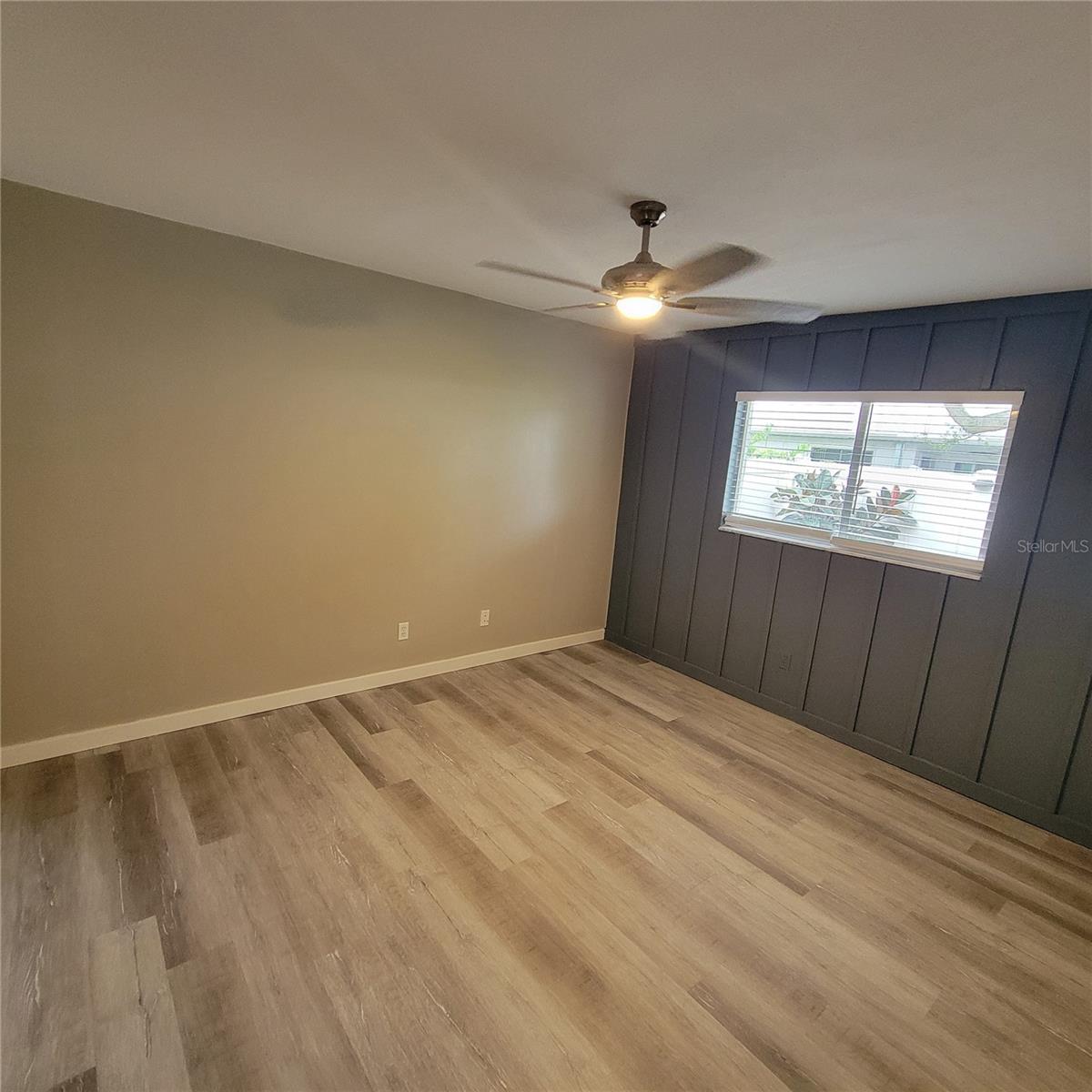 Image 16 of 57 For 7229 Parkside Villas Drive