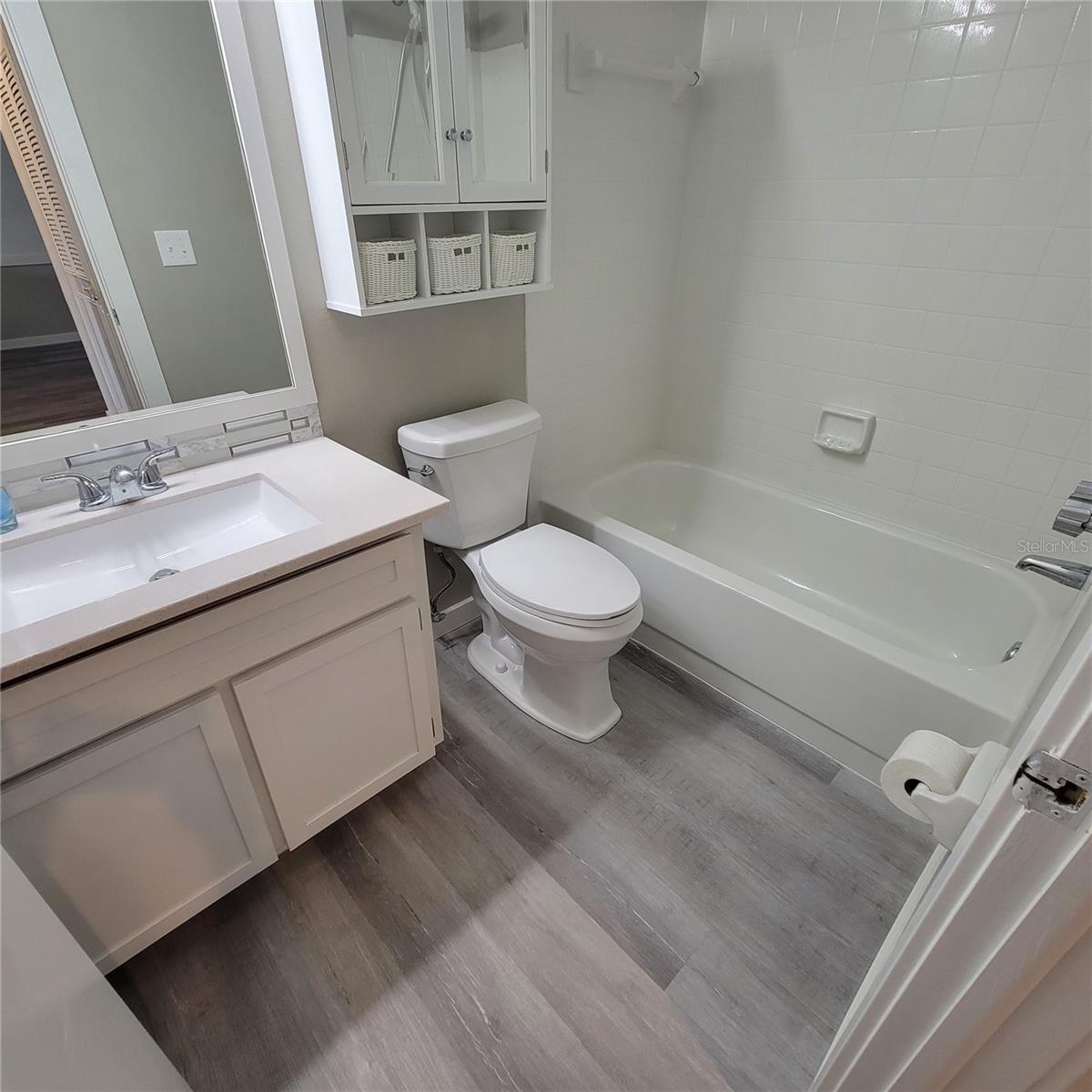 Image 37 of 57 For 7229 Parkside Villas Drive