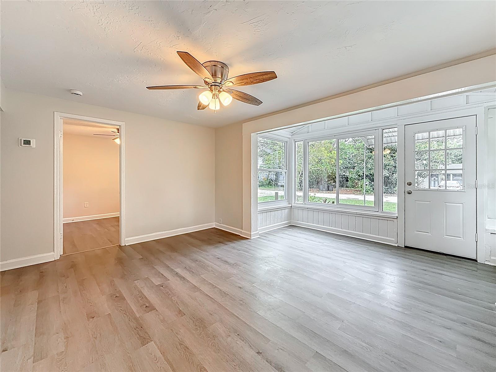 Image 14 of 63 For 7902 49th Avenue N