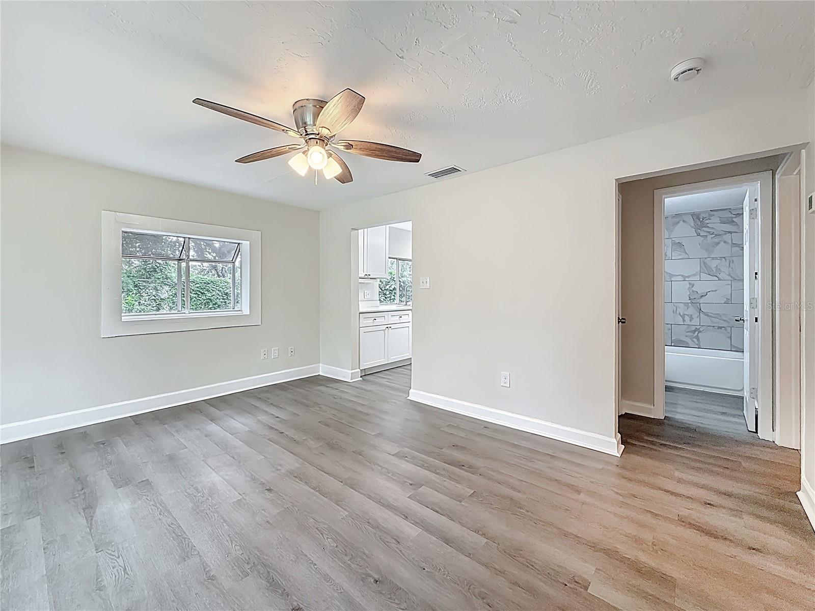 Image 15 of 63 For 7902 49th Avenue N