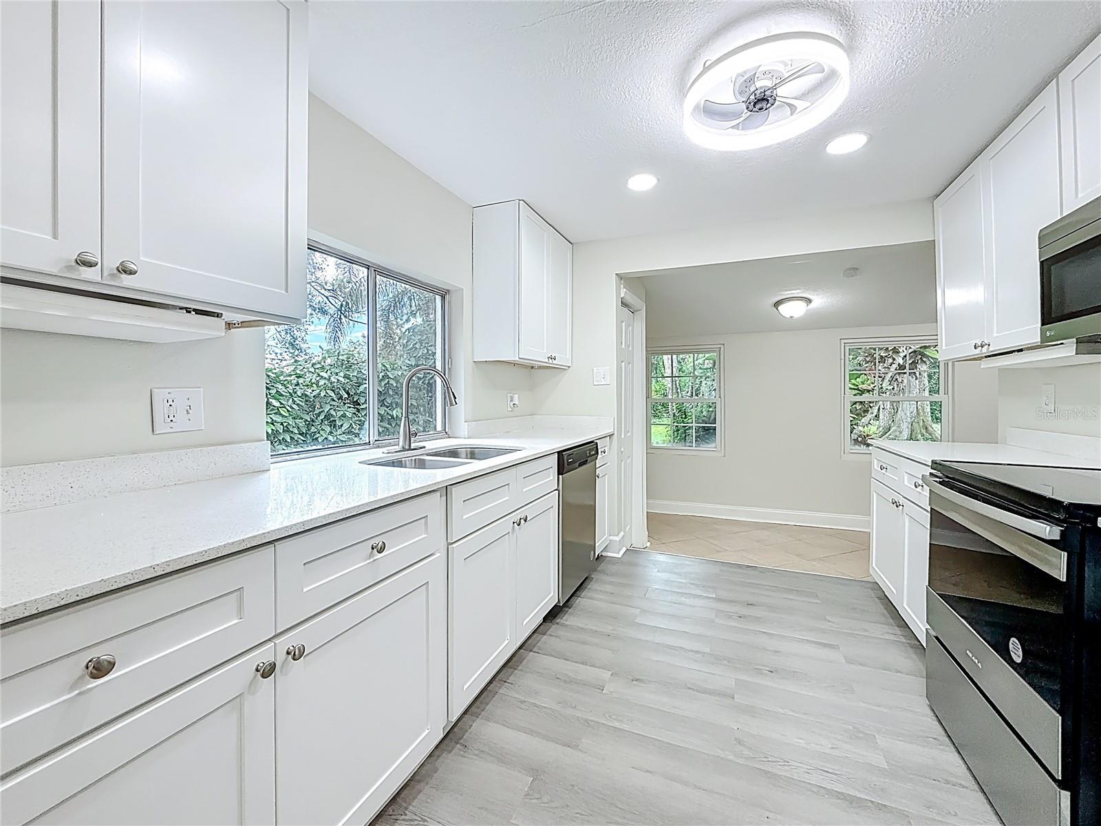 Image 19 of 63 For 7902 49th Avenue N