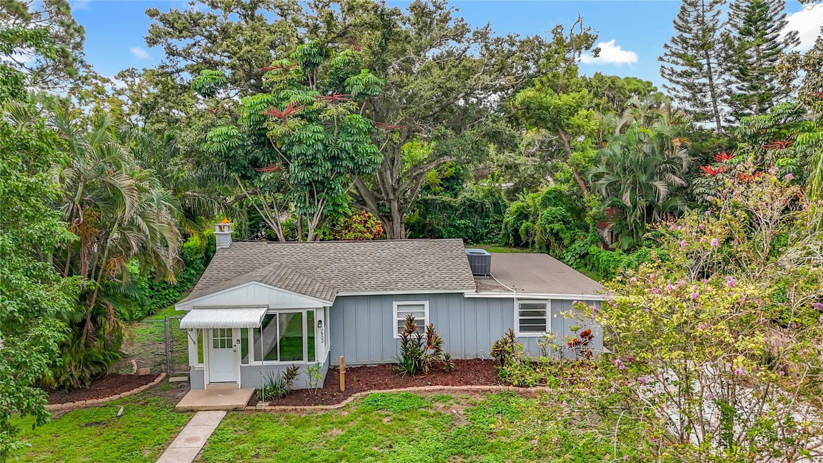 Image 3 of 63 For 7902 49th Avenue N