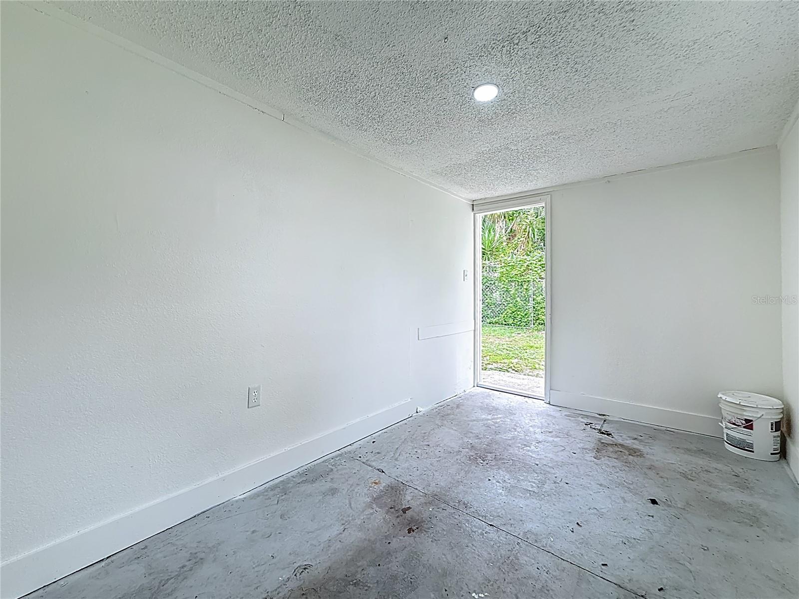Image 41 of 63 For 7902 49th Avenue N