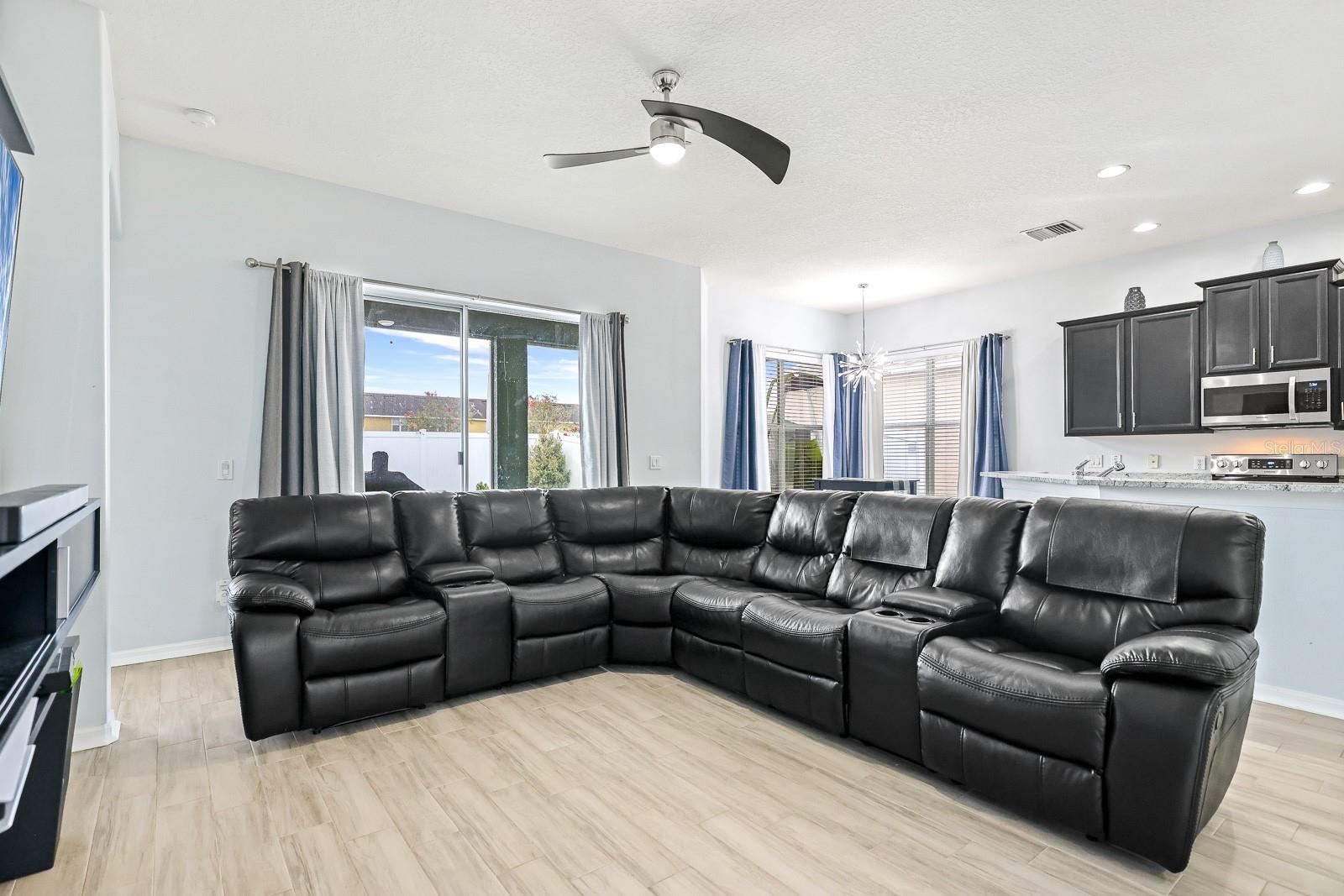 Image 9 of 31 For 7335 Forest Mere Drive