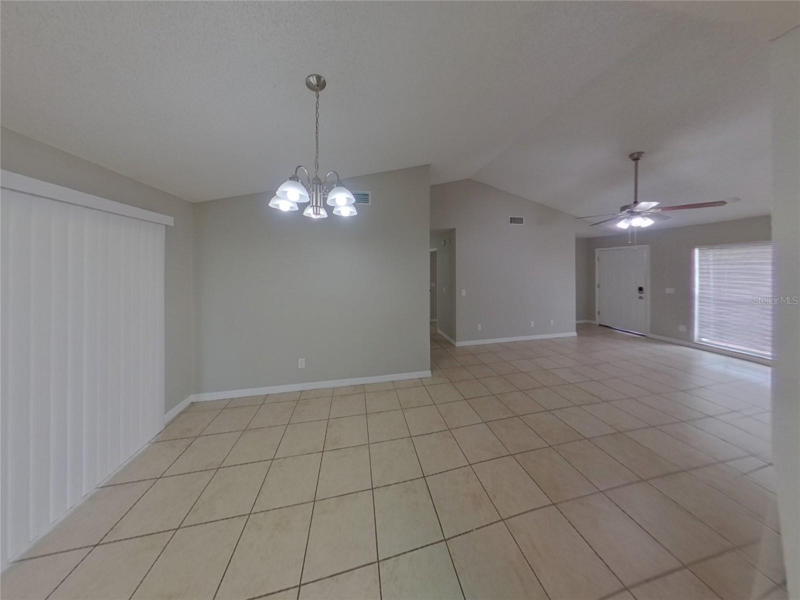 Image 4 of 17 For 1624 Crossridge Drive