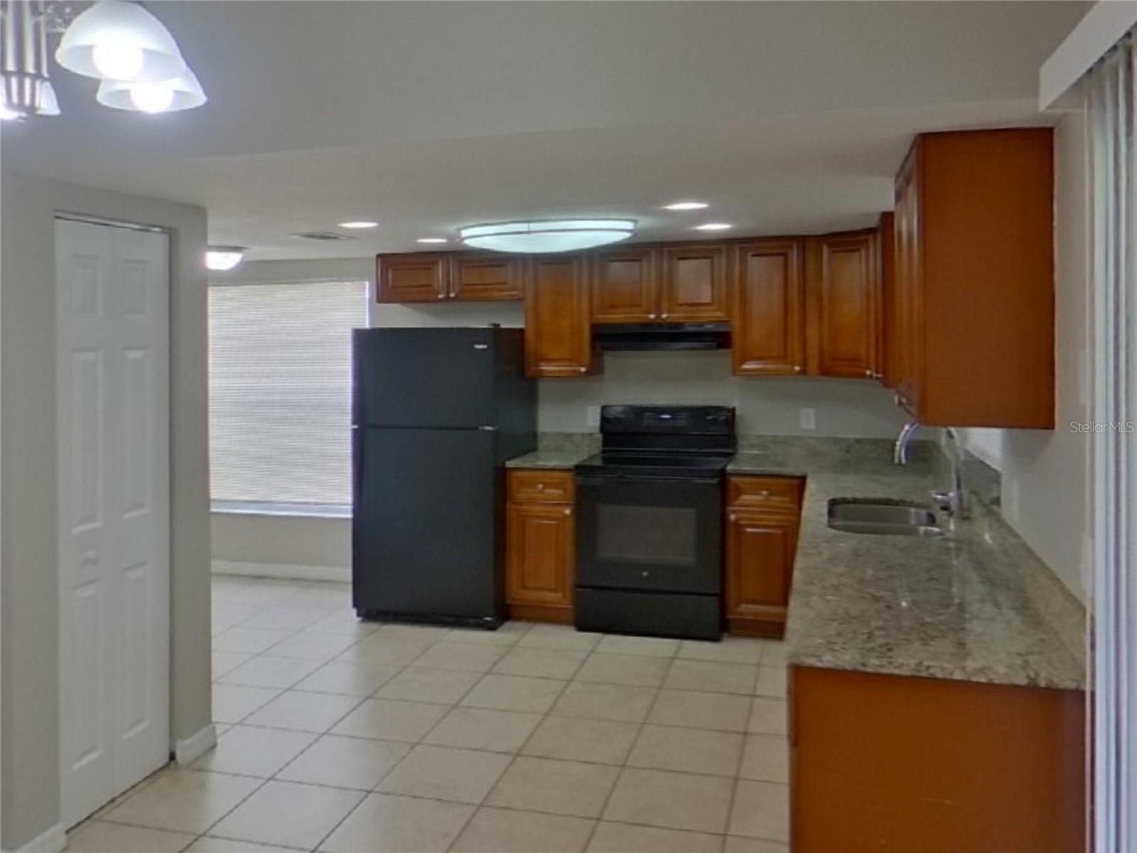 Image 5 of 17 For 1624 Crossridge Drive