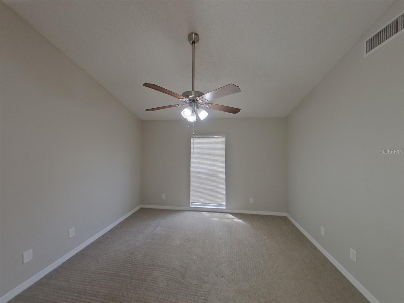 Image 7 of 17 For 1624 Crossridge Drive