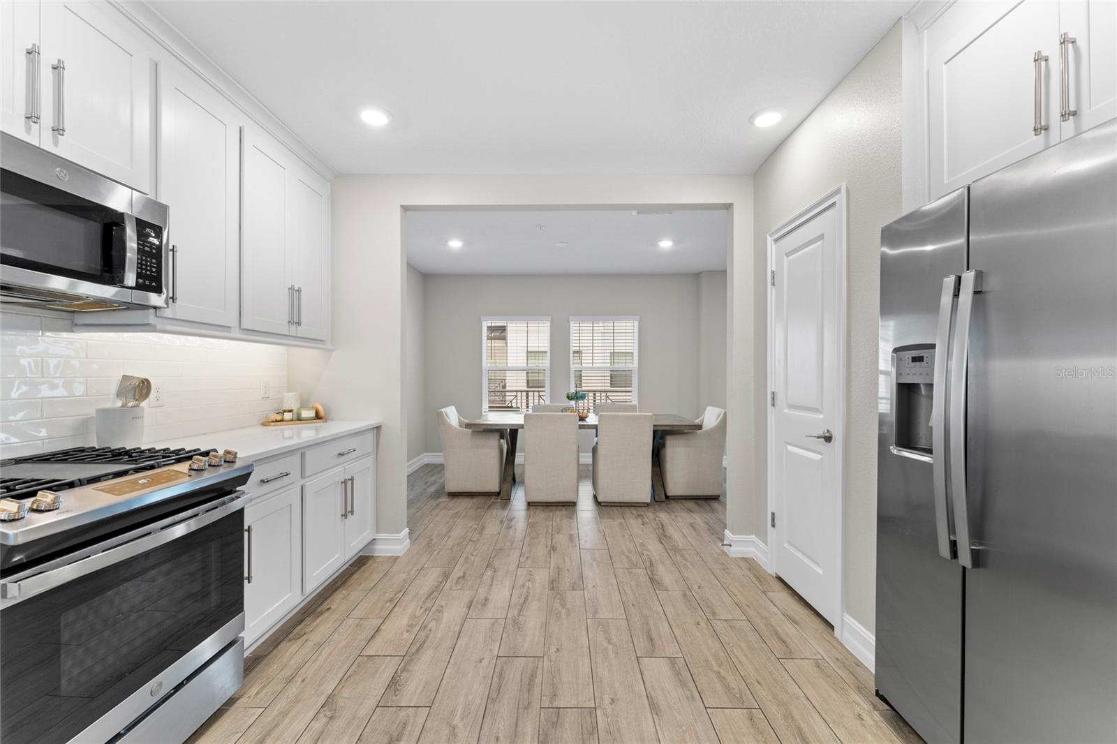 Image 20 of 54 For 5351 Bridge St  81