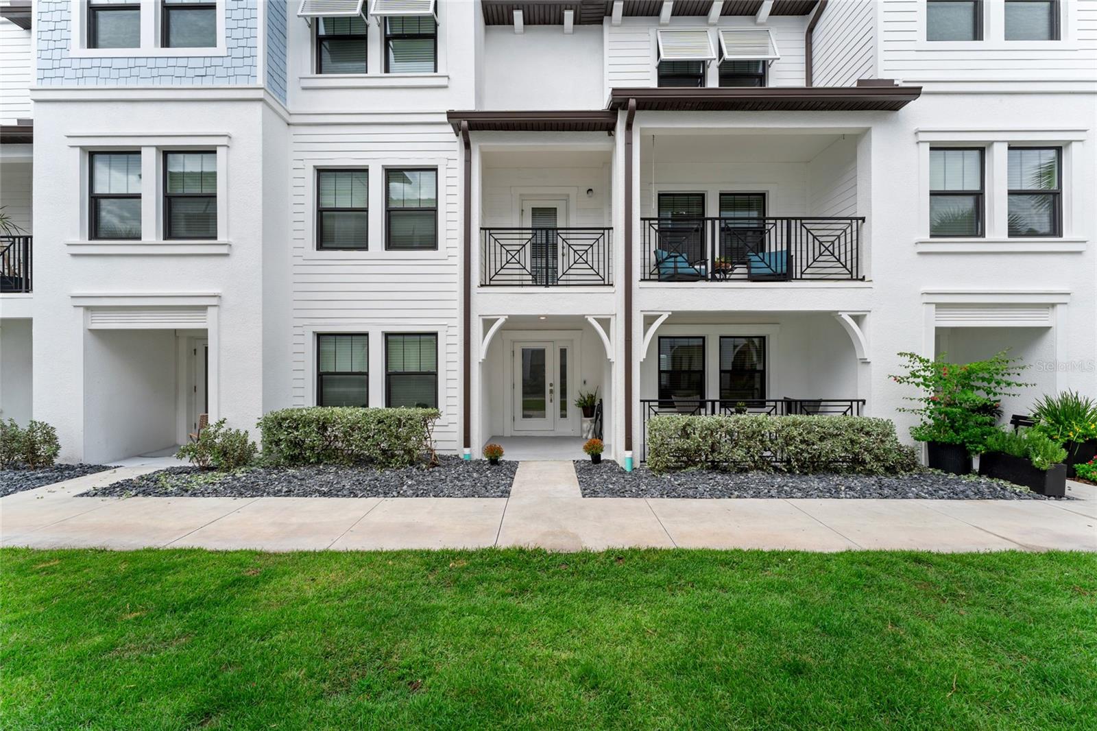 Image 3 of 54 For 5351 Bridge St  81