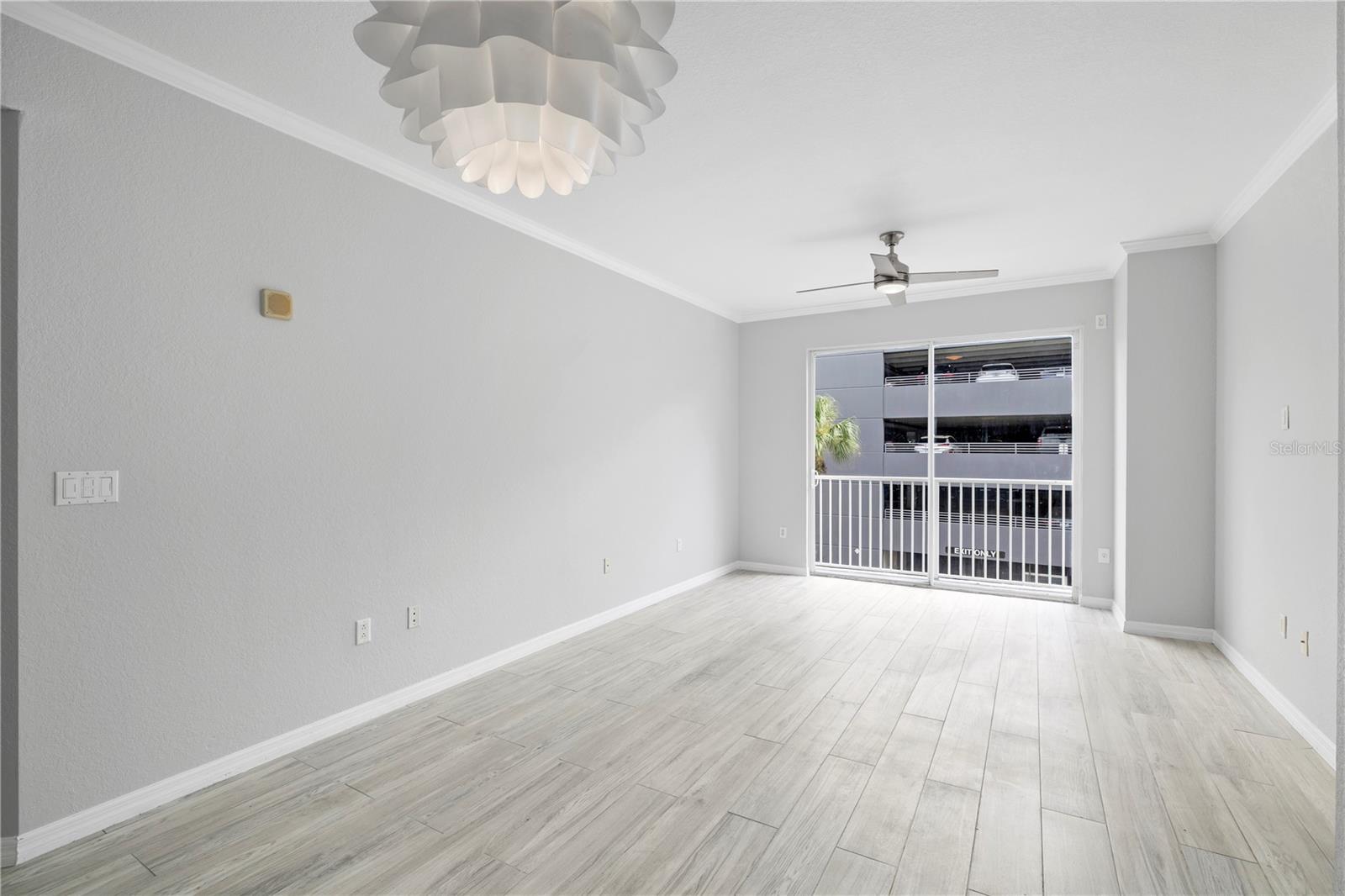 Image 32 of 37 For 700 Harbour Island Boulevard 238