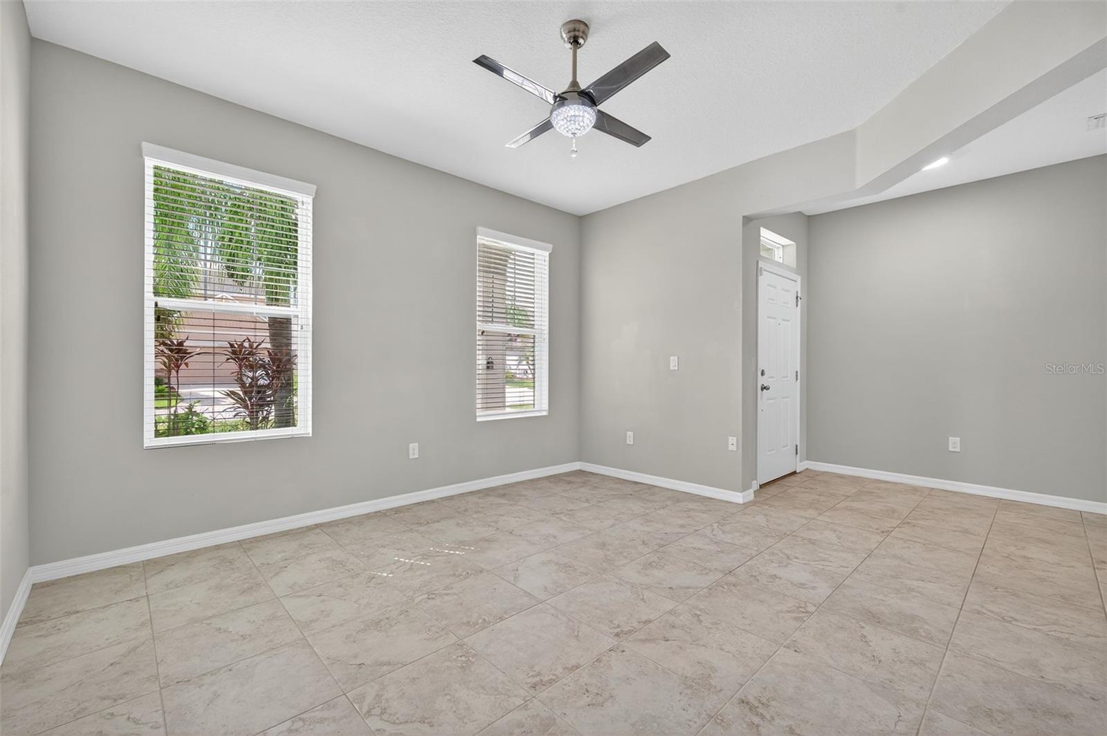 Image 15 of 56 For 13334 Palmera Vista Drive