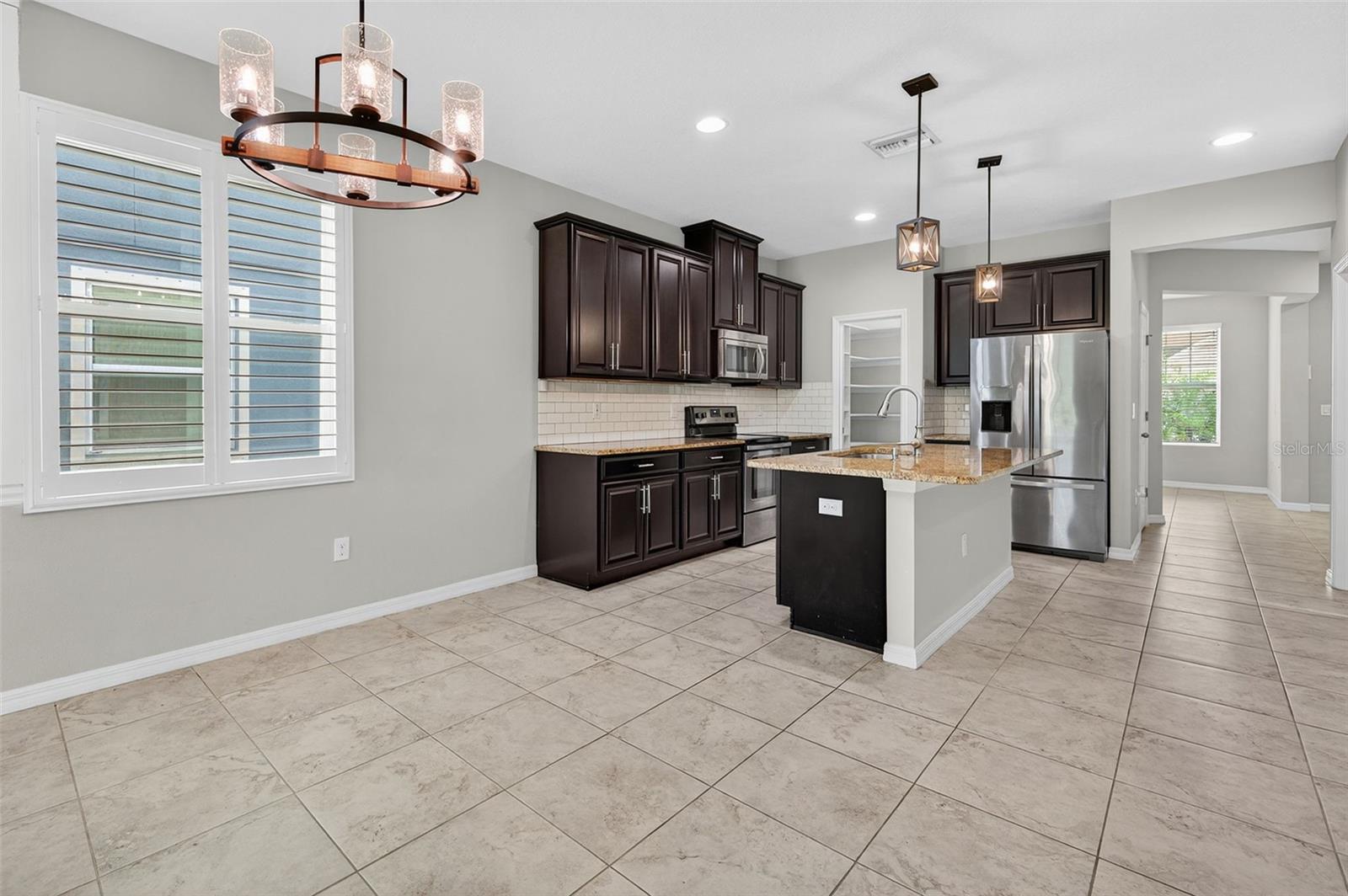 Image 24 of 56 For 13334 Palmera Vista Drive