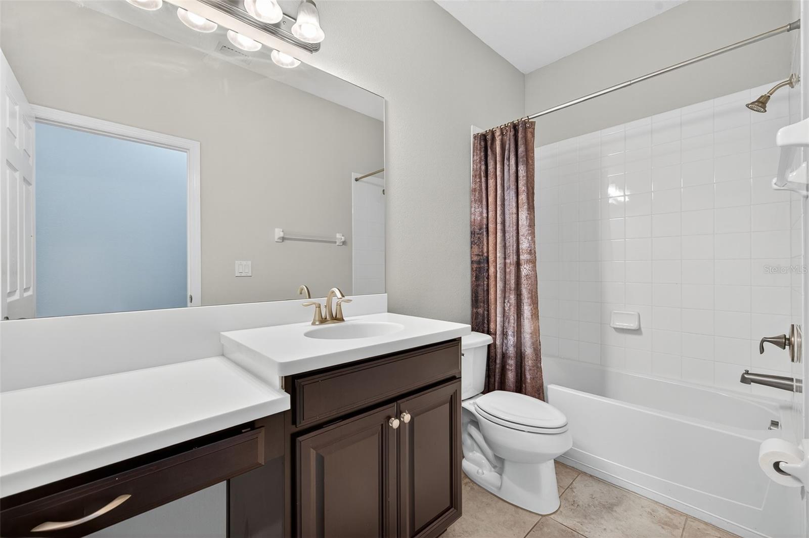 Image 34 of 56 For 13334 Palmera Vista Drive