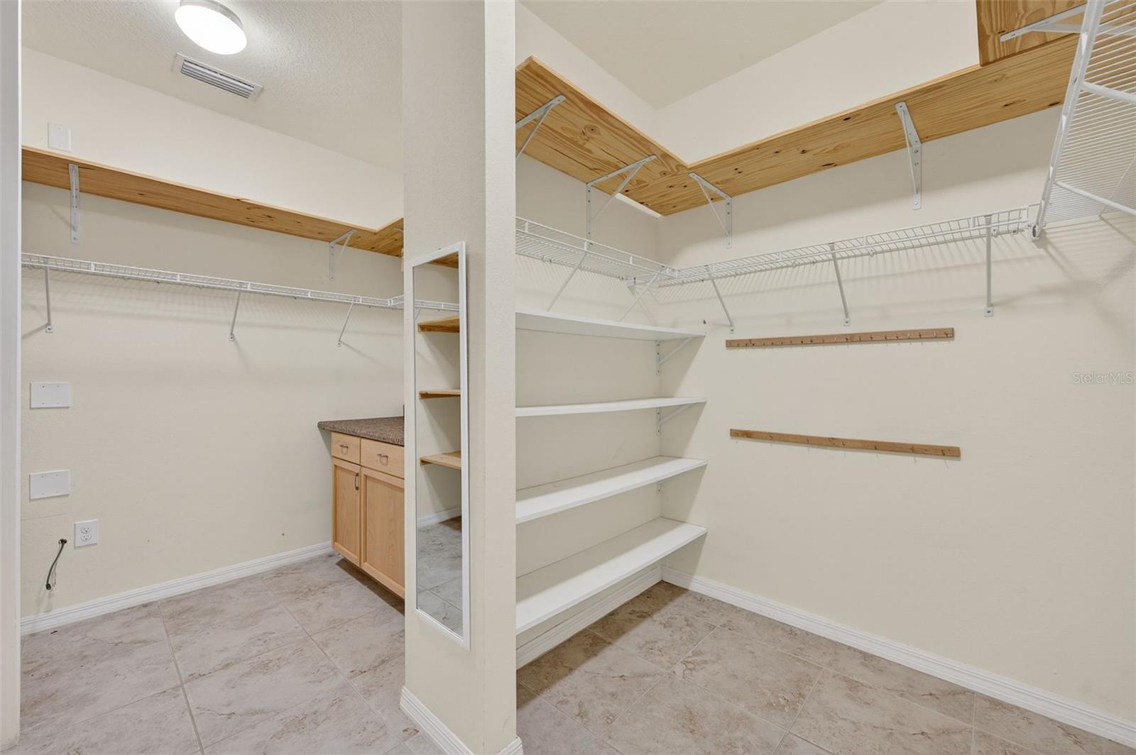 Image 41 of 56 For 13334 Palmera Vista Drive