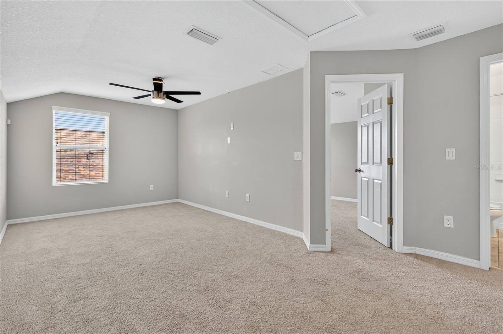 Image 44 of 56 For 13334 Palmera Vista Drive