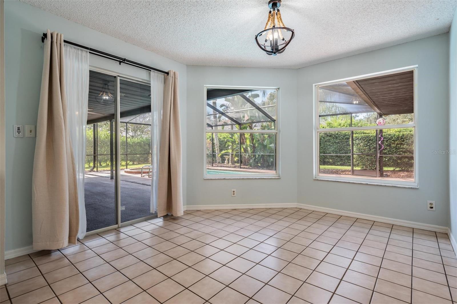 Image 15 of 65 For 8708 Ballantrae Way