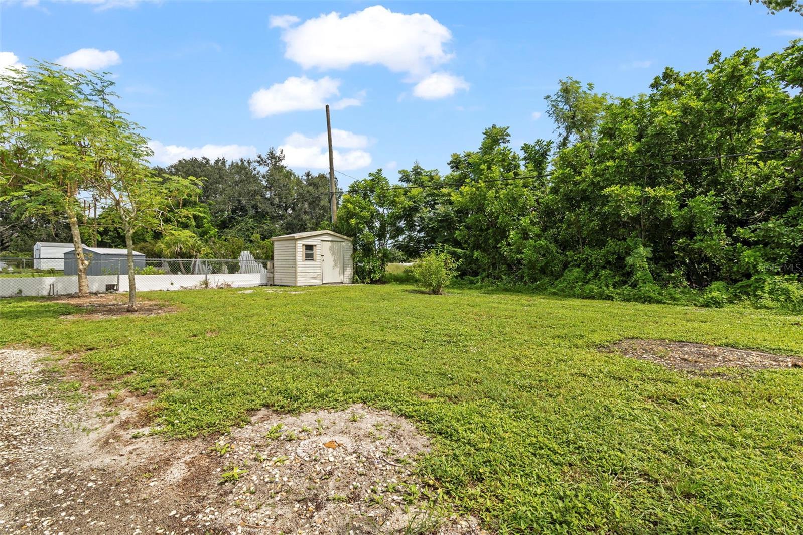Image 34 of 39 For 2434 Lake View Boulevard